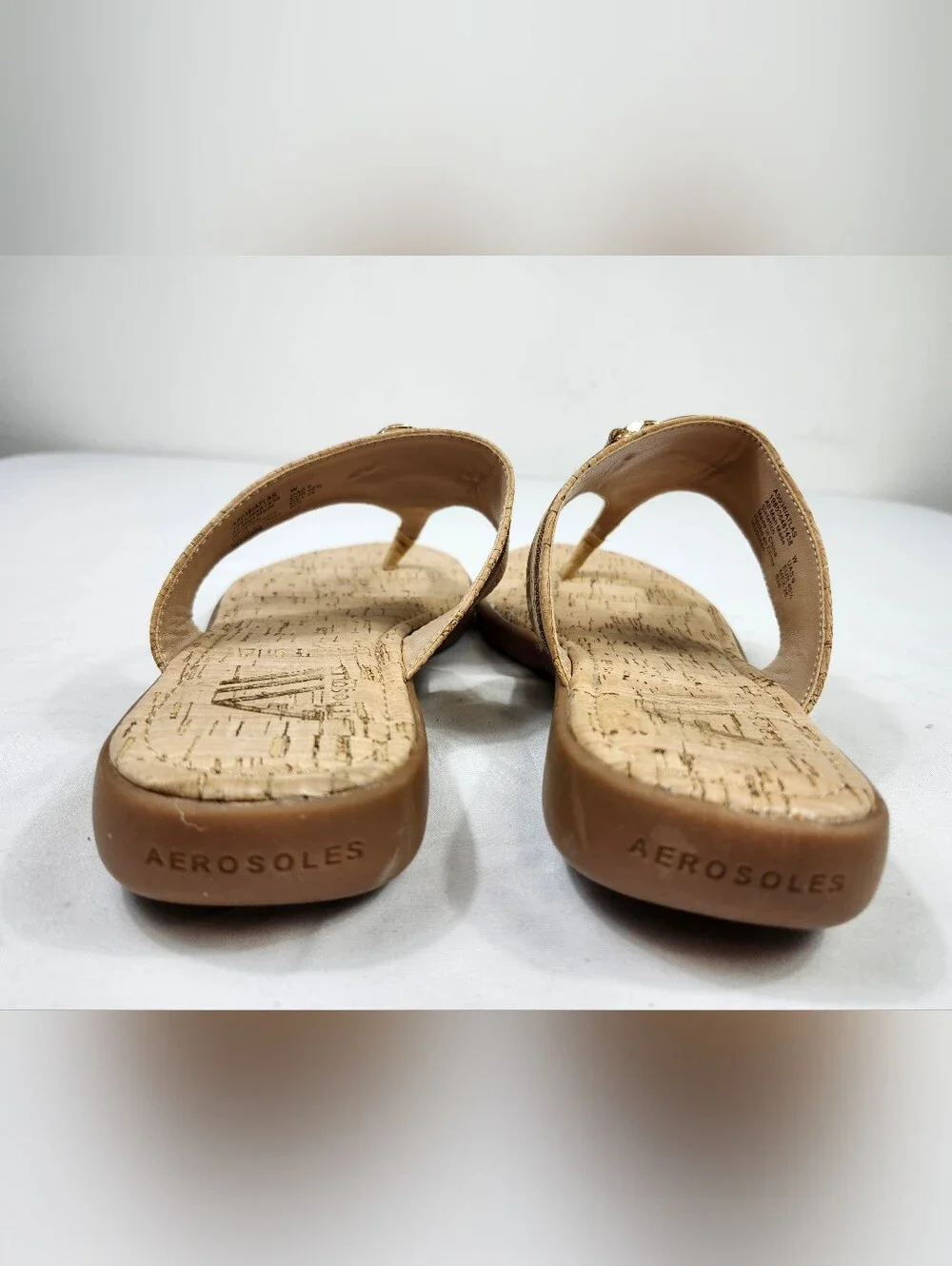 AEROSOLES cork effect